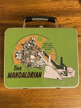 Star Wars The Mandalorian Lunch Box Bundle Mando Speeder Tin, Keychain & Sticker